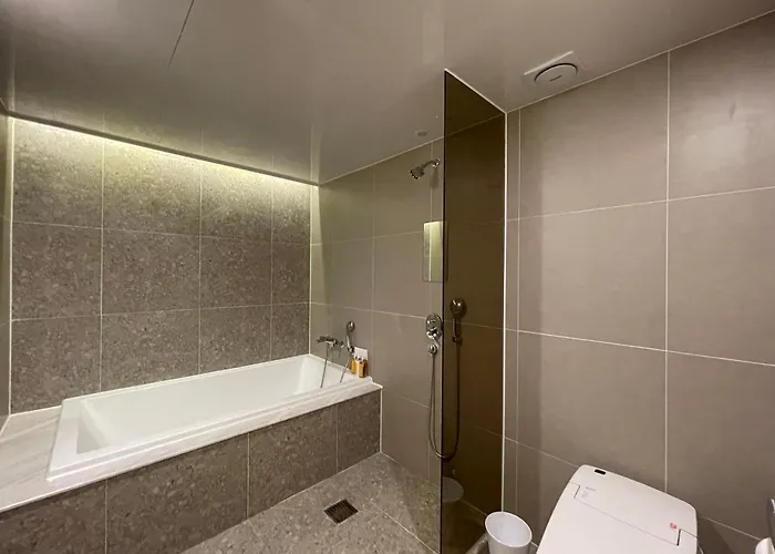 Hotel Button Guseo *